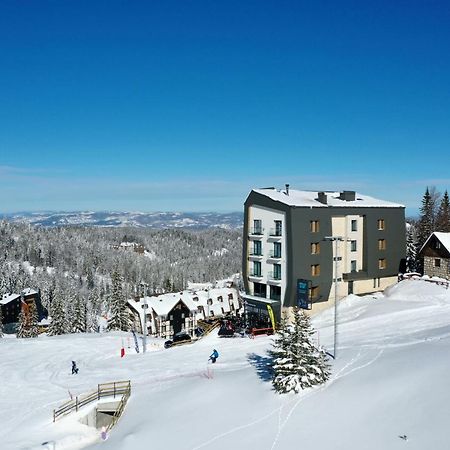Aparthotel Rajska Яхорина Екстер'єр фото