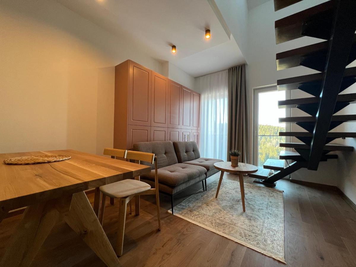 Aparthotel Rajska Яхорина Екстер'єр фото