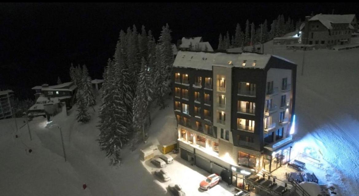 Aparthotel Rajska Яхорина Екстер'єр фото
